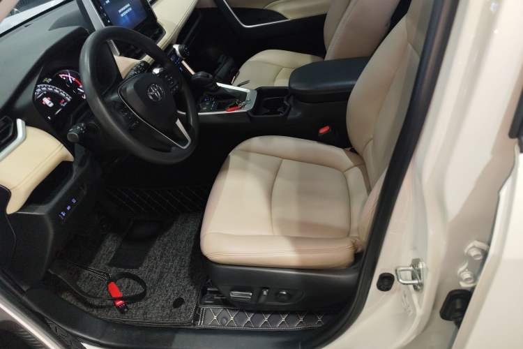 Used Toyota RAV4 2020 2.0L CVT Two-Wheel Drive Fashion Edition
