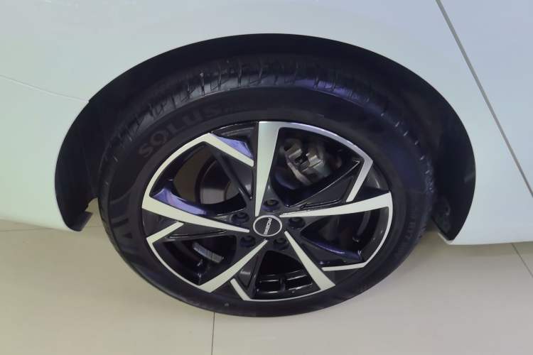 Used Roewe i5 2023 1.5L CVT Luxury Edition