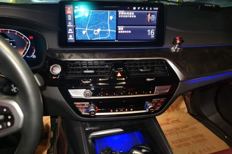 Used BMW 5 Series 2022 Restyled 525Li M Sport Package Audio And AC Panel