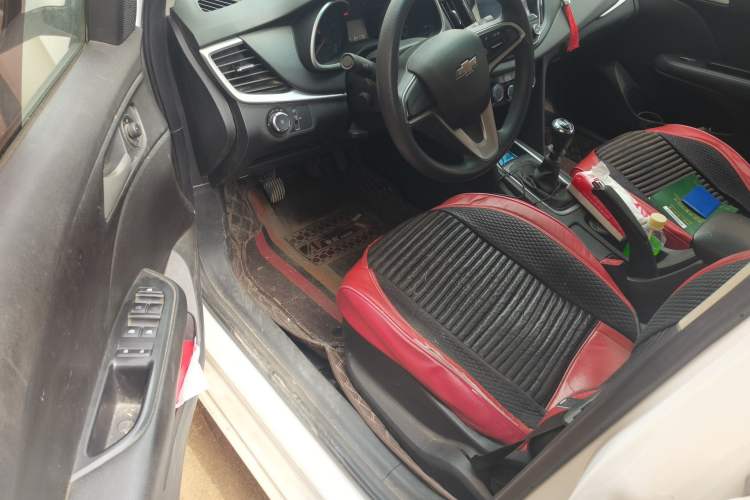 Used Chevrolet Monza 2019 320T Manual Xinxin Edition China VI Driver Seat