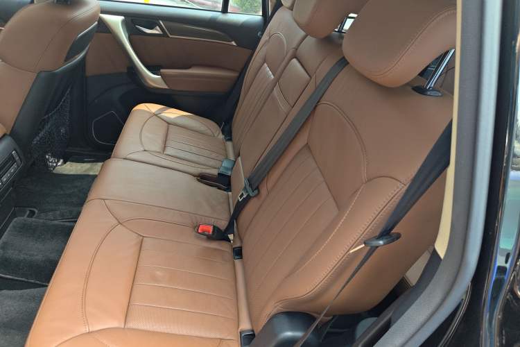 Used Haval H9 2015 2.0T Four-Wheel Drive Luxury 7-Seater