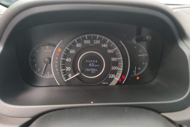 Used Honda CR-V 2012 2.4L four-wheel drive luxury version Odometer Close Up