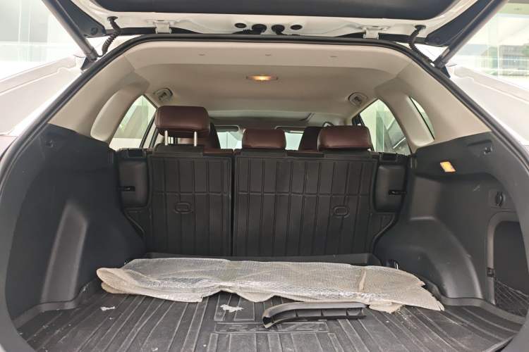 Used Toyota RAV4 2021 Revised Version Dual-Motor Hybrid 2.5L E-CVT Two-Wheel Drive Elite Edition Trunk