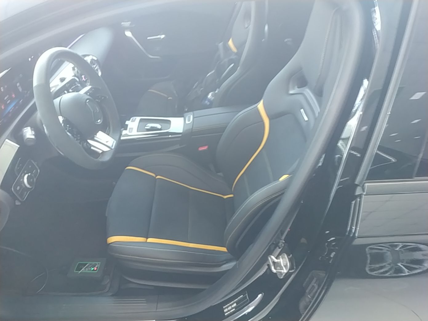 Vordere Reihe im Auto