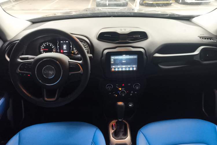 Used Jeep Renegade 2018 Connected Large Screen Version 180T Automatic High-Energy Edition
