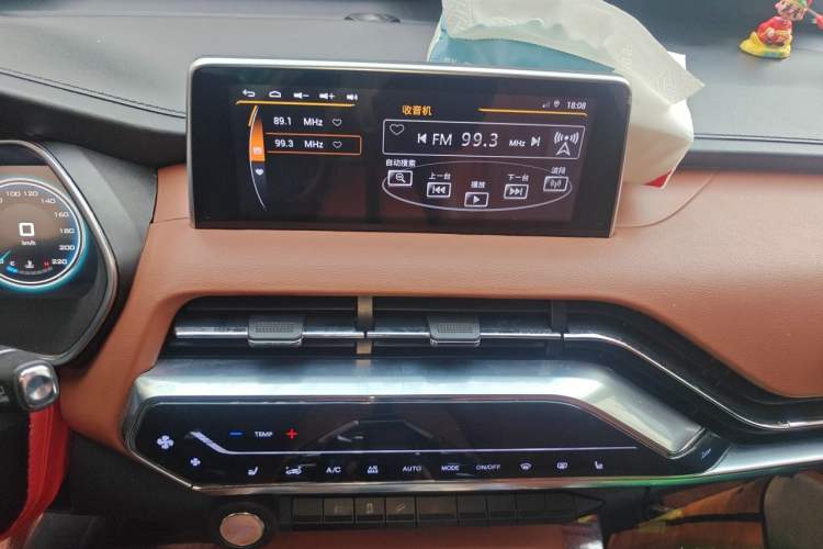 Used Zotye T500 2018 1.5T Automatic Smart Connected Prestige Model
