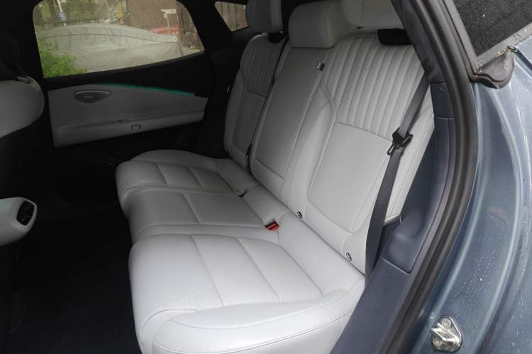 Used Lynk & Co Z10 2025 95 kWh 702 km All-Wheel Drive Intelligent Driving Ultra
