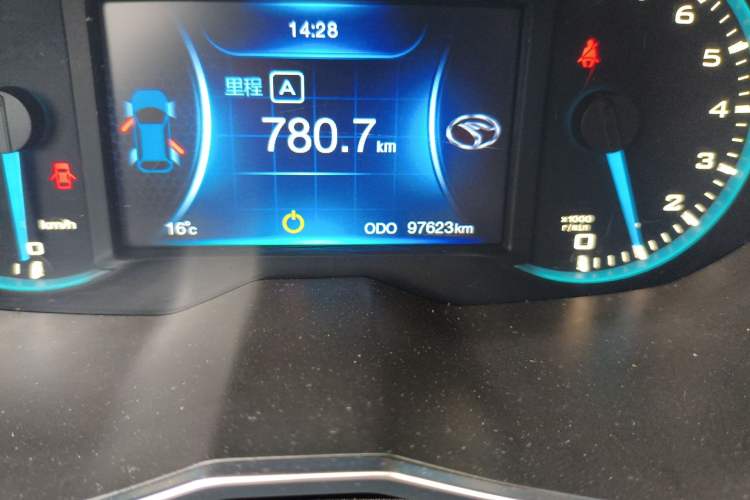 Used Soueast DX7 2015 1.5T Manual Elite Model