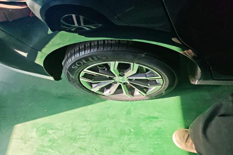 Used BYD Song MAX 2021 Upgraded Model 1.5T Automatic Prestige 7-Seater Right Rear Wheel Hub