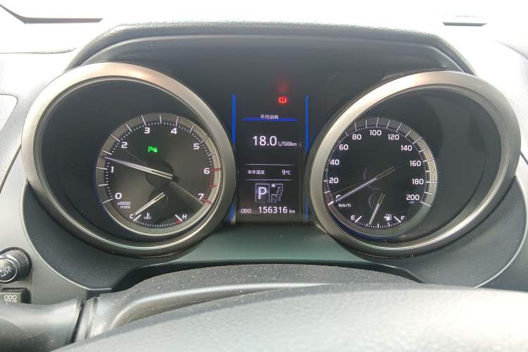 Used Toyota Prado 2014 4.0L Automatic TX-L Instrument Cluster