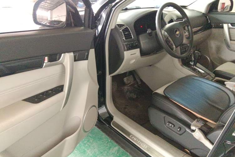 Used Chevrolet Captiva 2014 2.4L Two-Wheel Drive City Edition 5 Seats
