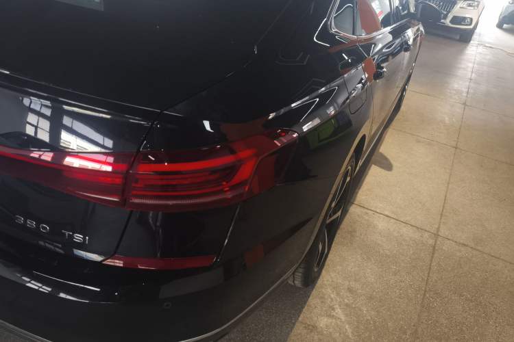 Used Volkswagen Passat 2024 380TSI Starry Dragon Edition
