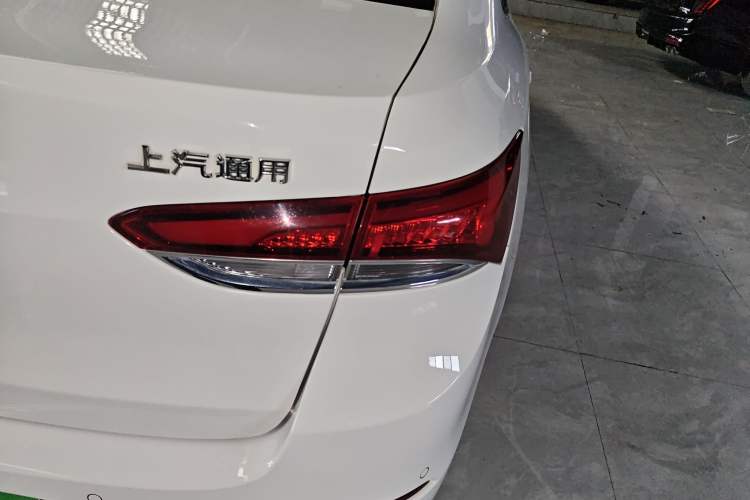 Used Buick GT 2019 15T Dual-Clutch Advanced Version China VI Standard Right Rear Taillight