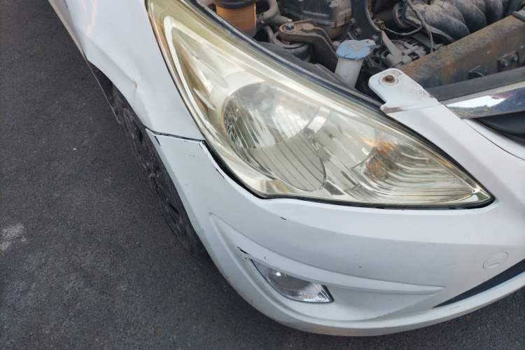 Used Hyundai Verna (older generation) 2010 Sedan 1.4L Manual Standard GL Model
