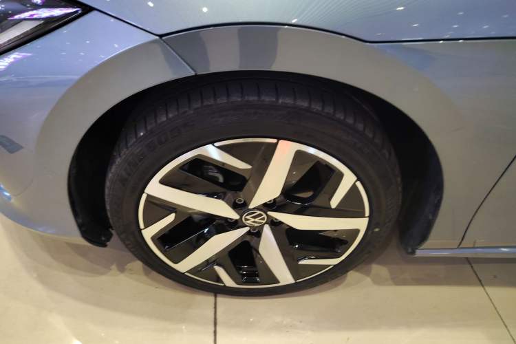 Used Volkswagen Lamando 2022 Lavida L 280TSI DSG Cool & Spicy Edition