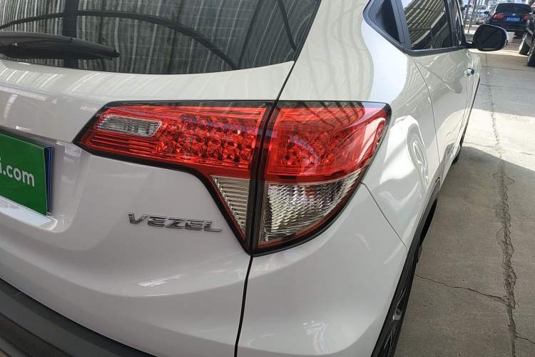 Used Honda Vezel 2020 1.5L CVT Pioneer Edition
