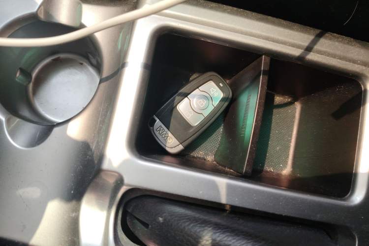 Used Haval H6 2015 Upgraded Model 1.5T Manual Two-Wheel Drive Elite Version
