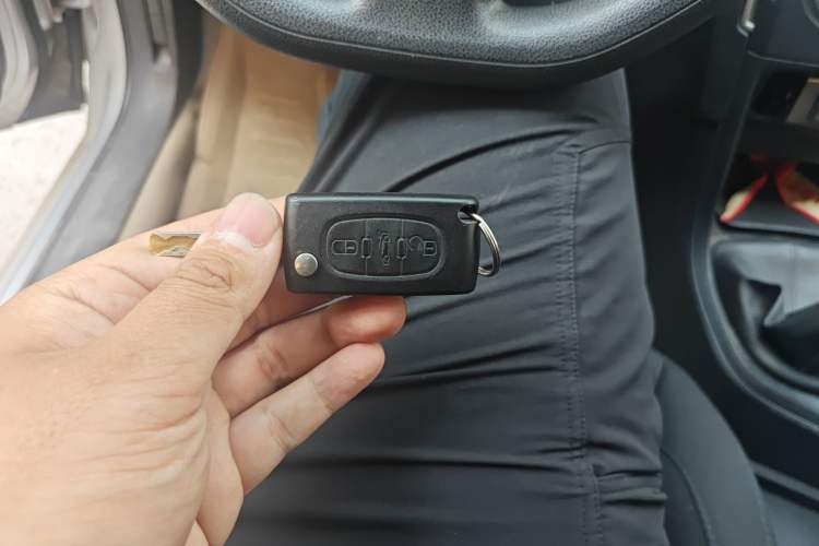 Used Peugeot 308 2012 1.6L Manual YouShang Edition
