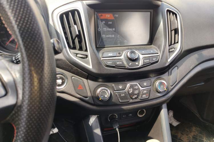 Used Chery Tiggo 5 2015 2.0L CVT Jiayue Edition Audio And AC Panel