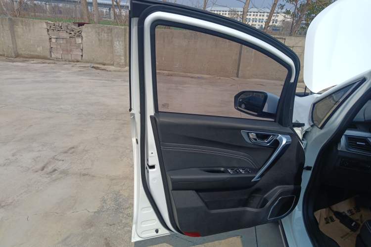 Used Geely Auto Vision X3 2019 Upgraded Model 1.5L CVT Elite Version Interior 7