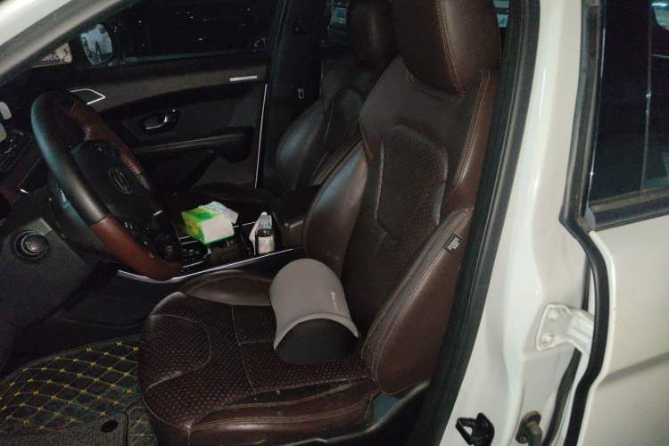 Used Land X7 2015 2.0T Panoramic Prestige Edition Left Front Seat