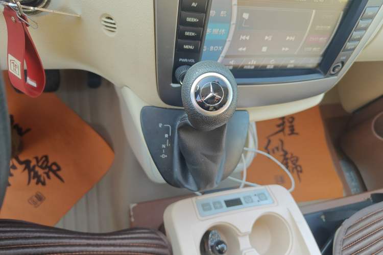 Used Mercedes-Benz Vito 2013 3.0L Business Edition Gear Lever