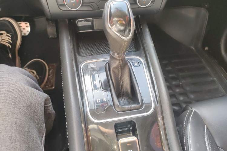 Used Dongfeng Fengon 580 2017 1.5T CVT Comfort Model
