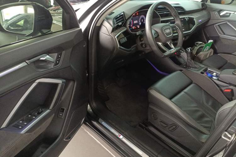 Used Audi Q3 Sportback 2020 40 TFSI Fashion Model
