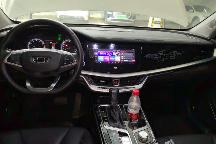 Used Geely Auto Emgrand GT 2020 Revised 1.8T Navigation Edition Center Console