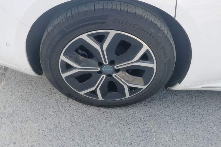 Used Hima Luxeed S7 2025 855 km Max