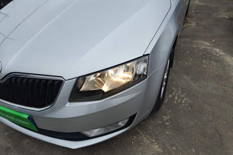 Used Skoda Octavia 2015 1.6L Automatic Eado Edition
