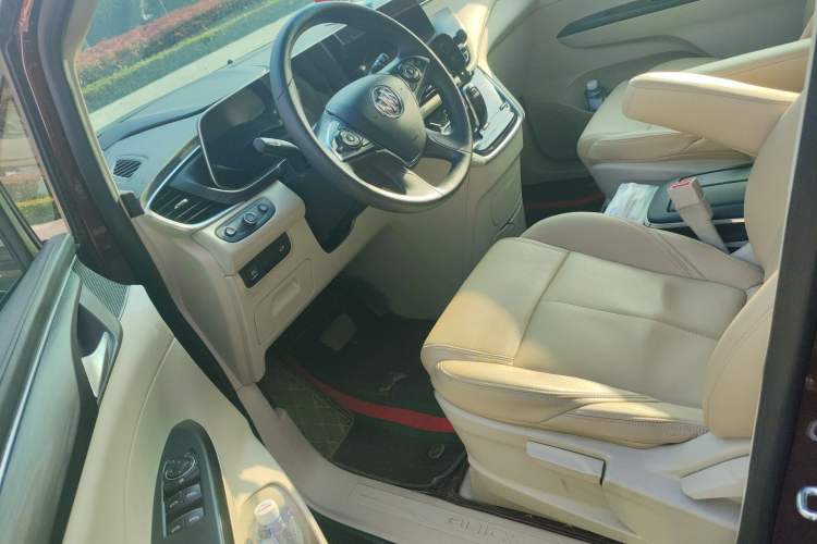 Used Buick GL8 2023 ES Lu Zun Comfort Model Left Front Seat