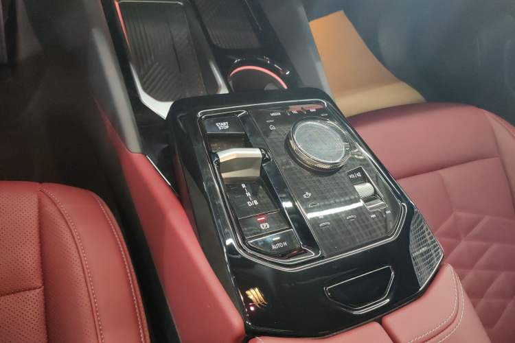 Used BMW i5 2024 eDrive 35L Prestige Luxury Package
