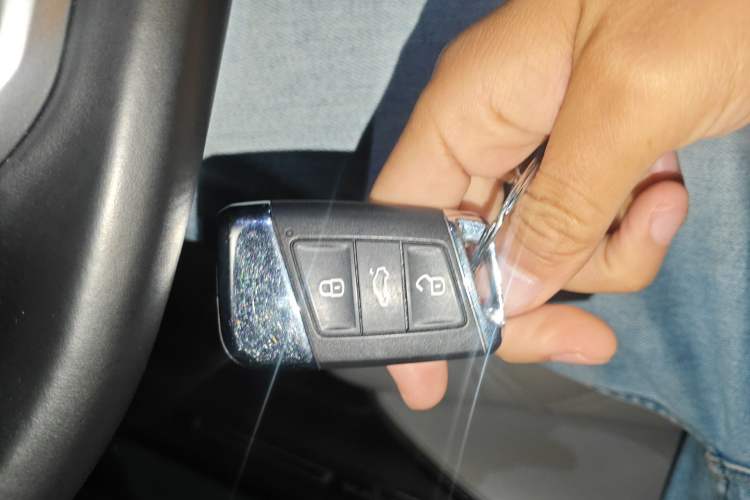 Used Volkswagen Magotan 2025 Zhongxiang Model 280TSI DSG Luxury Version