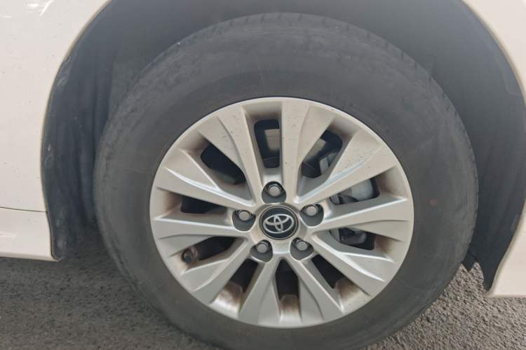 Used Toyota Corolla 2019 1.2T S-CVT GL-i Elite Edition Right Front Wheel Hub