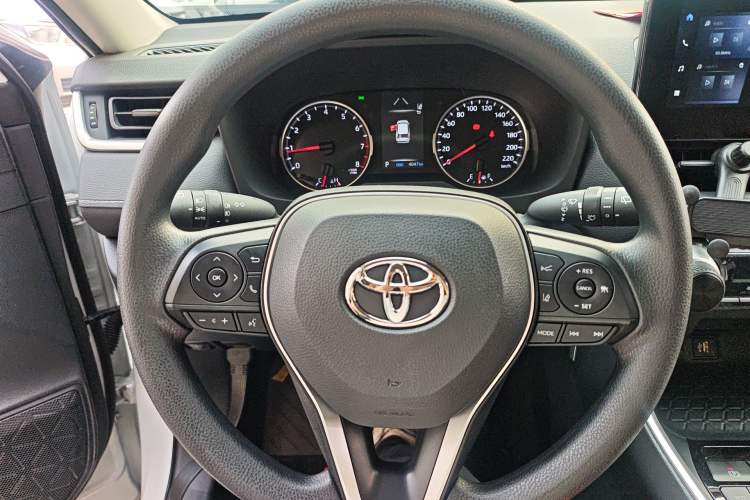 Used Toyota RAV4 2024 2.0L CVT Two-Wheel Drive Urban Edition