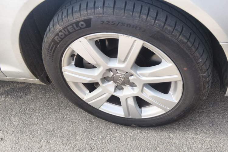 Used Audi A6L 2011 2.8 FSI Luxury Model
