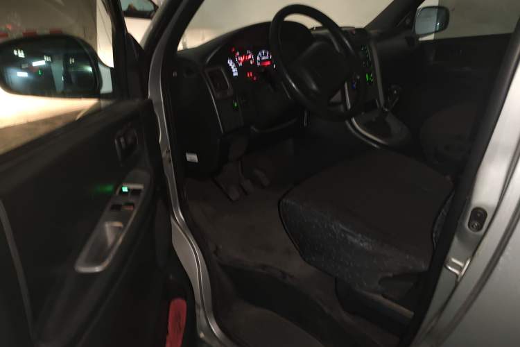 Used Jinbei Grace 2008 2.4L Prestige Luxury (Long Wheelbase) 9-Seater 4RB2