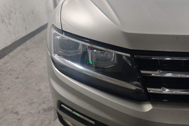 Used Volkswagen Tiguan L 2019 330TSI Automatic Two-Wheel Drive Smart Luxury Version China V Emission Standard