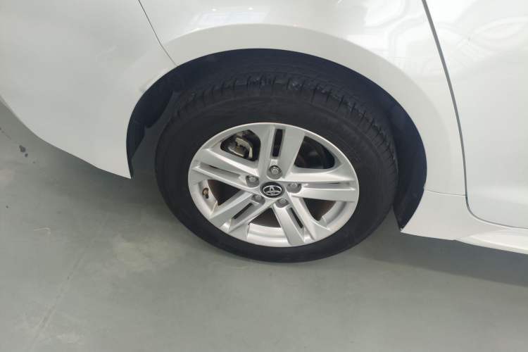 Used Toyota Levin 2021 185T CVT Luxury Edition Right Rear Wheel Hub