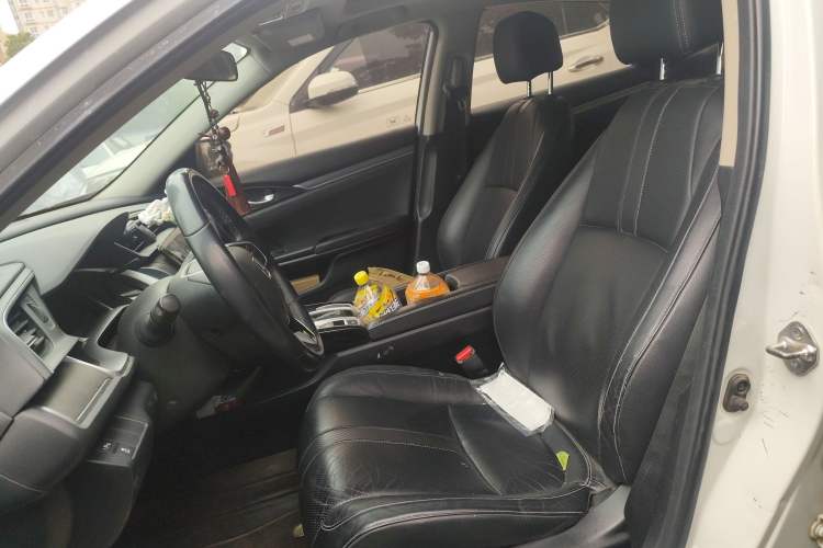 Used Honda Civic 2016 220TURBO CVT Prestige Edition
