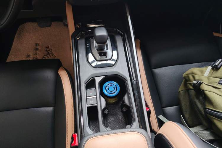 Used Geely Auto Haoyue PRO 2024 1.5T DCT Zongheng+ Gear Lever