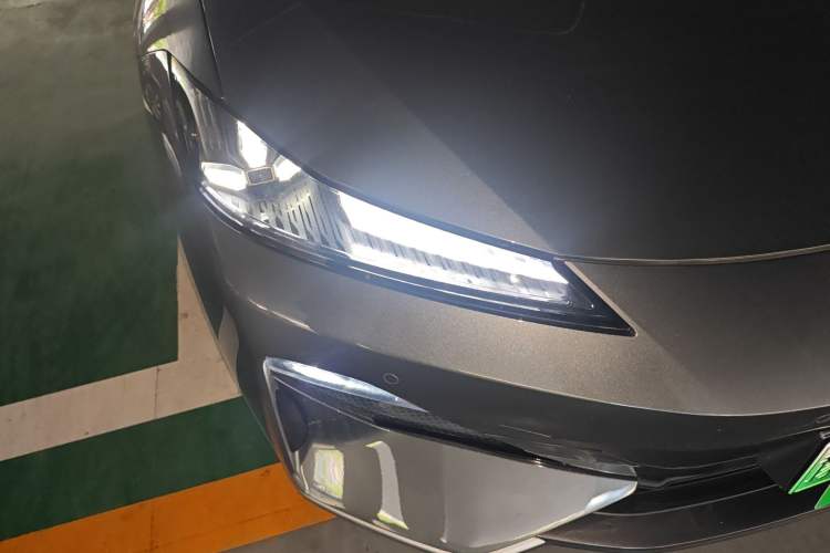 Used Deepal SL03 2023 SL03i 515MAX Pure Electric Version Right Front Headlight