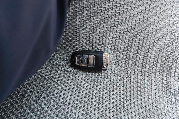 Used Audi Q5 2010 3.2 FSI Off-road Version