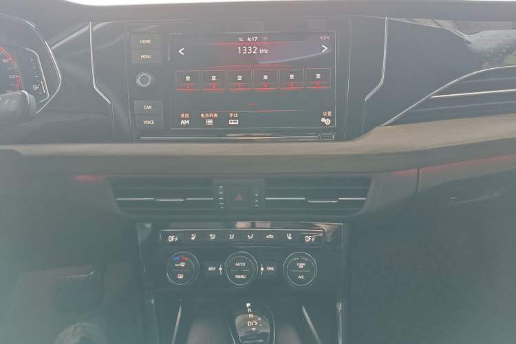 Used Volkswagen Passat 2019 330TSI Luxury Edition China VI Standard
