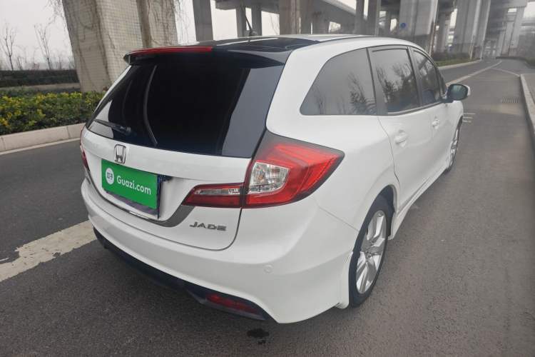 Used Honda Jade 2016 1.8L Automatic Comfort Elite Version 5 Seats