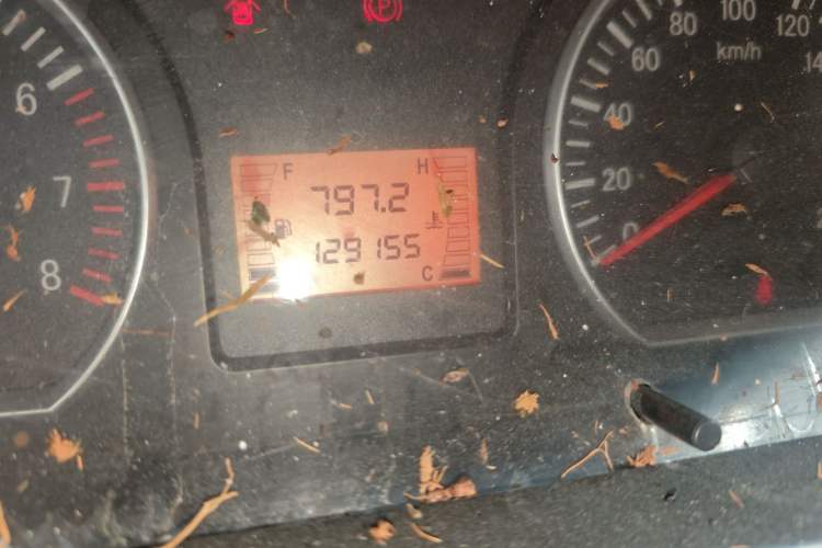 Used FORTHING Lingzhi 2015 V3 1.5L 7-seat Standard Model
