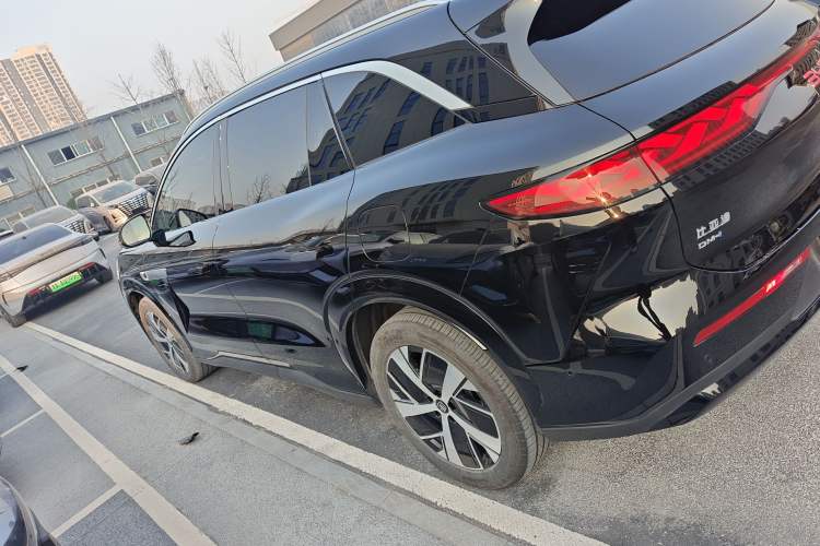 Used BYD Tang L 2025 DM 215KM LiDAR Flagship Model