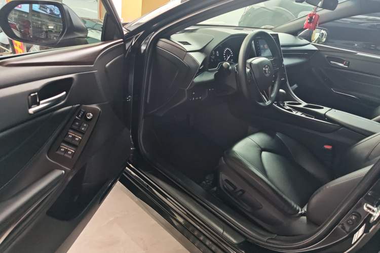 Used Toyota Avalon 2022 2.5L Ambition Edition Driver Seat