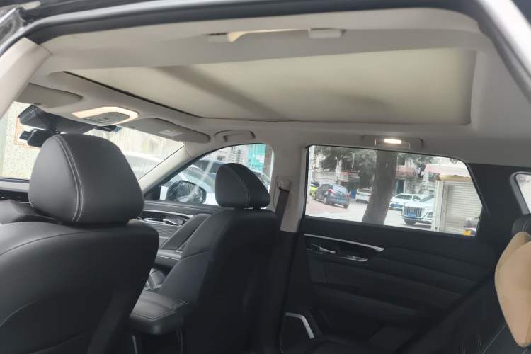 Used Venucia Star 2021 260T Automatic 48V Mild Hybrid Turbocharged Star Achieve Edition